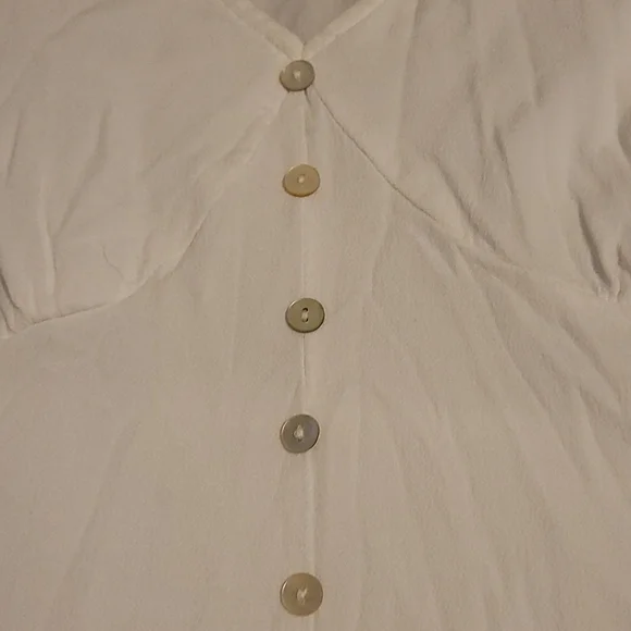 Beautiful flowy mini dress! - Picture 9 of 12